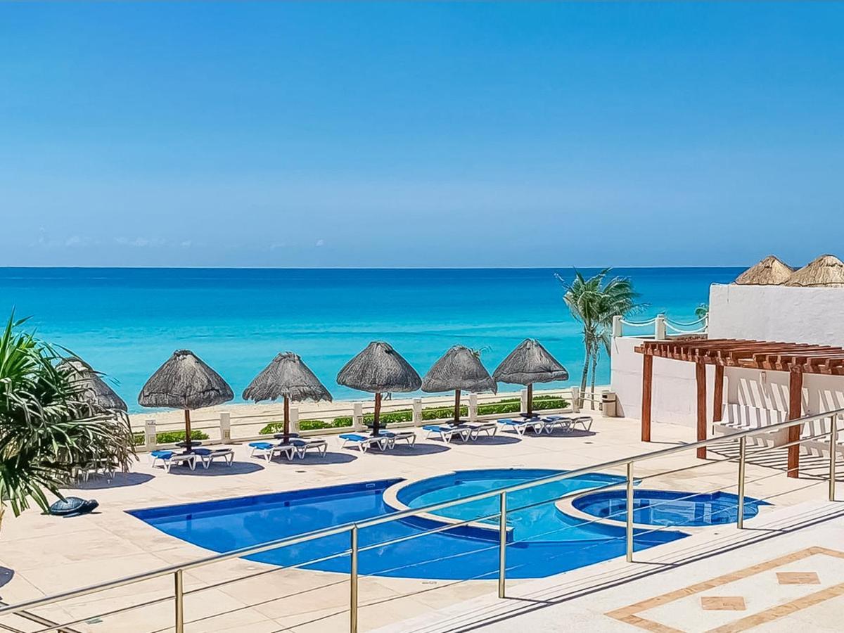 Villa Aurora Beautiful Beachfront Apartment Cancún Exterior foto